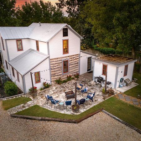 Katarina Haus - Hot Tub & Fire Pit Villa Fredericksburg Dış mekan fotoğraf