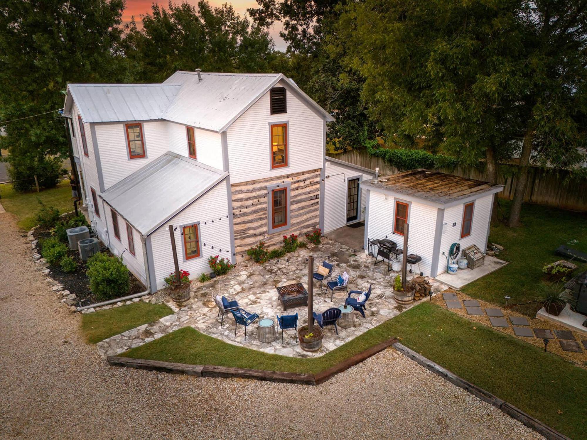 Katarina Haus - Hot Tub & Fire Pit Villa Fredericksburg Dış mekan fotoğraf